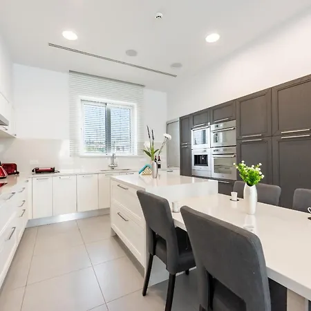 Seafront Maya By Ruidoso Luxury Villa *