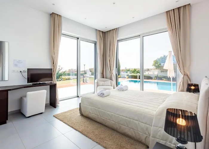 Seafront Maya By Ruidoso Luxury * Ayia Napa